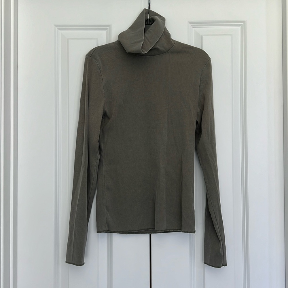 Wild Fable, Size Small, long sleeve turtle neck